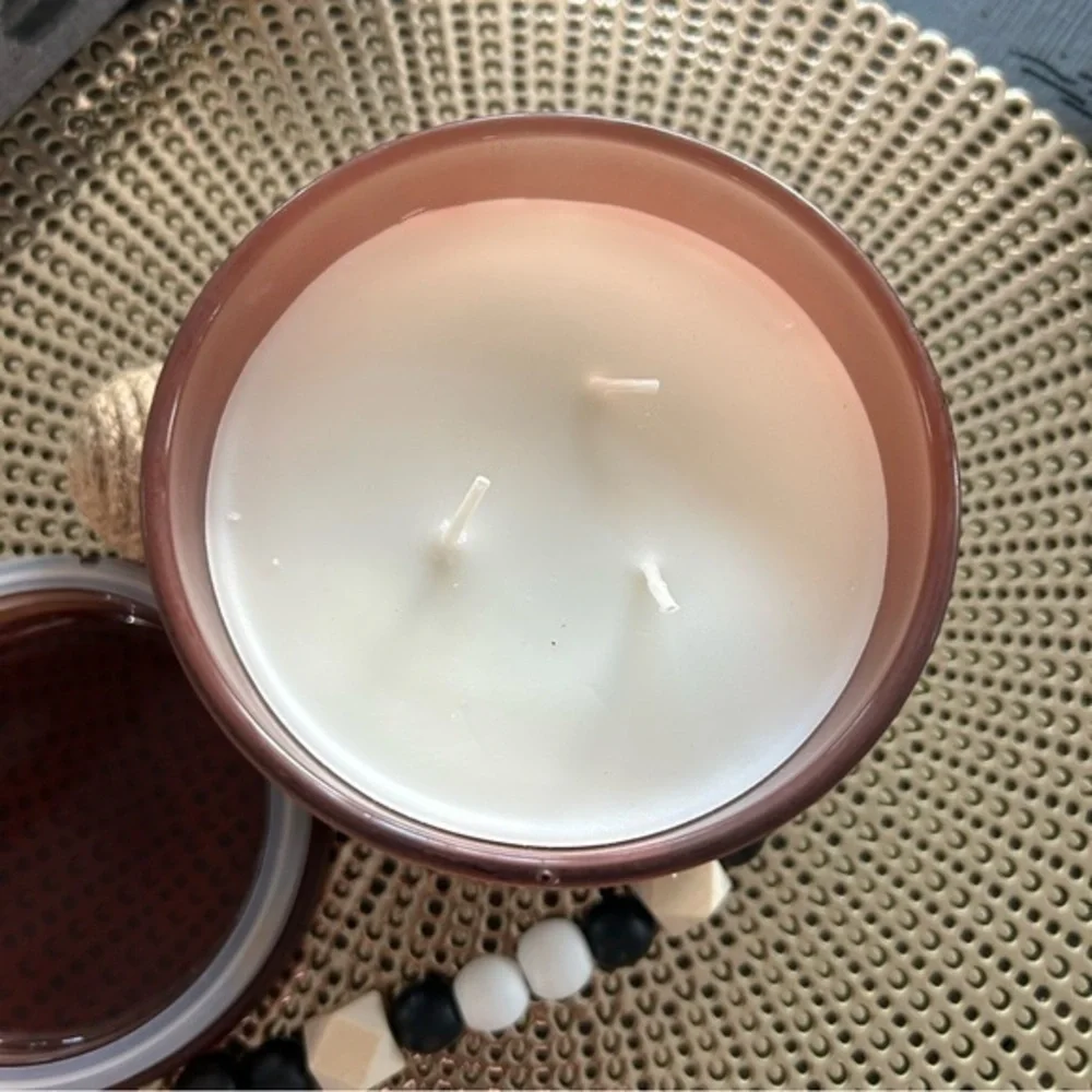 ✨NWT Marc New York MNY 3 wick candle 🕯️- OUD & Pepper 🌶️